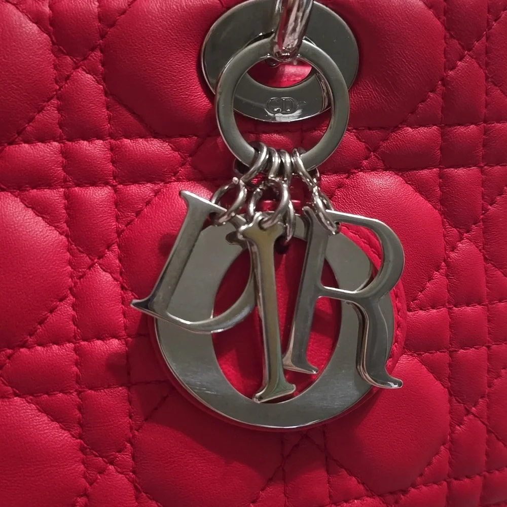 Like NEW!!! Christian Dior Lady Dior Bag Cannage Quilt Lambskin Medium - Picture 7 of 16